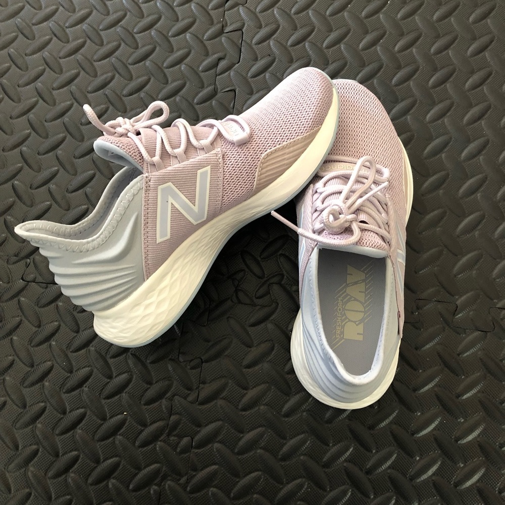 New Balance Fresh Foam Roav Running Shoes [NEVER WORN]